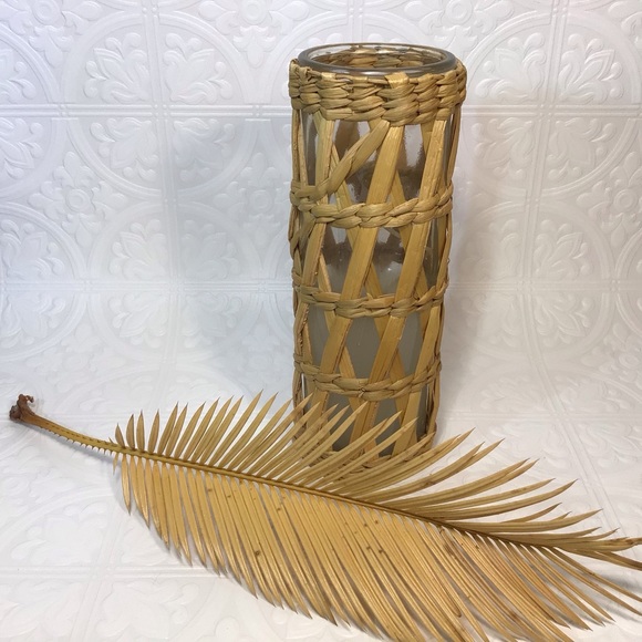Tall Wicker Candle Holder w/ 2 replacement candles